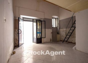 Interno non residenziale - Shop vico Piazza Mercanti, 9, Catanzaro - photo 6