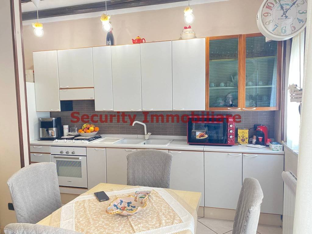 Cucina - Appartamento via Salita di Paola, Sciacca - foto 3