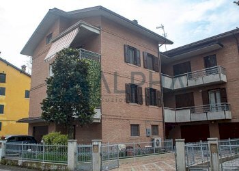 Facciata - Villa via Carlo Goldoni, Castelnuovo Rangone - foto 1