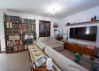 Salone - Villa via Carlo Goldoni, Castelnuovo Rangone - foto 2