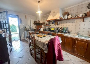 Cucina - Casa indipendente via Brunetta, Russi - foto 3