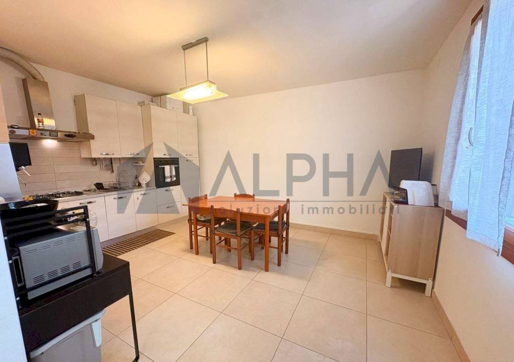 Cucina - Appartamento via Bartolo Nigrisoli, 111, Ravenna (zona Sant'Alberto) - foto 1