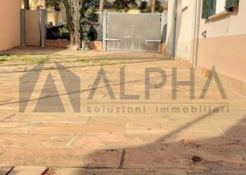 Giardino - Appartamento via Bartolo Nigrisoli, 111, Ravenna (zona Sant'Alberto) - foto 7