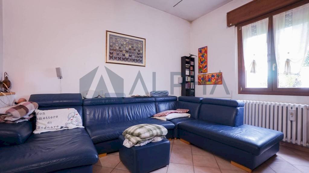 Salone - Villa via Ragone, Ravenna (neighborhood San Pietro in Vincoli) - photo 3