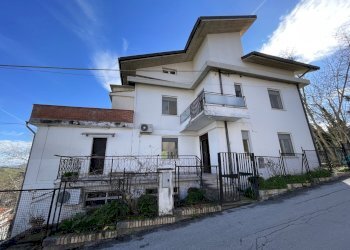 facciata - Casa indipendente Via San D'Acquisto 12, Manoppello - foto 1