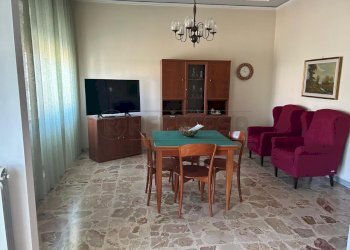 2.jpeg - Two-room apartment Via Napoleone Colajanni 88, Caltanissetta - photo 2