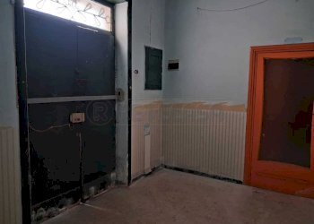 WhatsApp Image 2026-03-30 at 11.39.09 (2).jpeg - Laboratorio Via Giacomo Colombo, Marcianise - foto 6