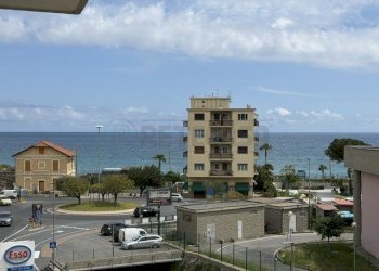 IMG_9900 - Quadrilocale Viale Riviera 60, Pietra Ligure - foto 1