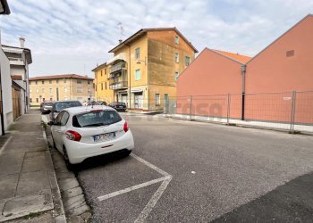ESTERNI - Magazzino Piazza XX Settembre 11, Palmanova - foto 2