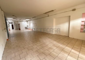 AREA VENDITA - Magazzino Piazza XX Settembre 11, Palmanova - foto 7