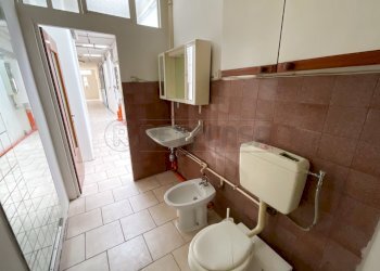 BAGNO - Magazzino Piazza XX Settembre 11, Palmanova - foto 13