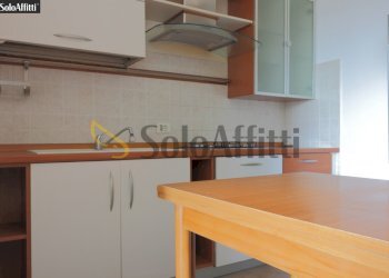 CUCINA - Appartamento Via Fratelli Bandiera 20, Macherio - foto 10