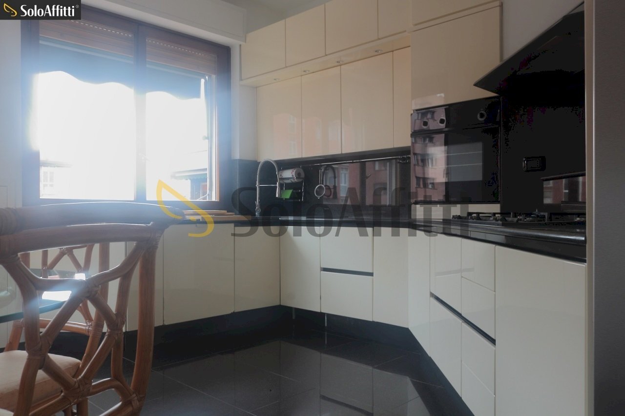 CUCINA - Three-room apartment Piazza Aldo Moro 1, Cologno Monzese - photo 3