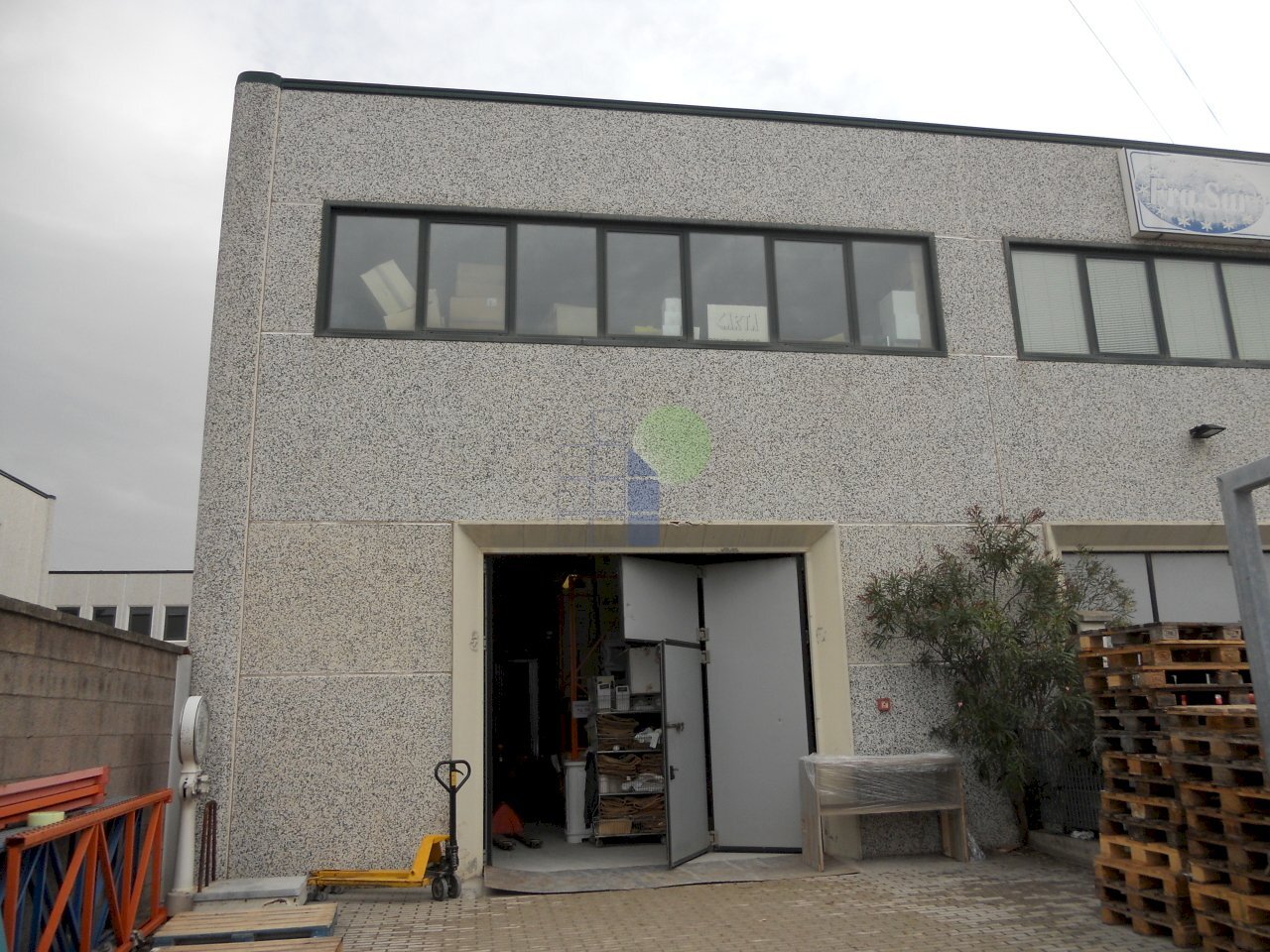 DSCN9941.JPG - Locale Commerciale Via Guarini, Livorno - foto 3