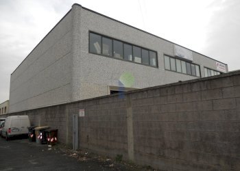 DSCN9942.JPG - Locale Commerciale Via Guarini, Livorno - foto 4