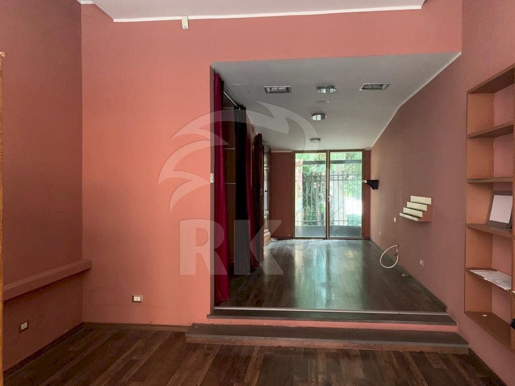 PHOTO-2020-05-18-17-00-31.jpg - Commercial Premises Via Sant'Isaia 34a, Bologna (neighborhood Centro Storico) - photo 3