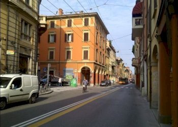 Affitto - Zona Malpighi - Negozio - Bologna - Locale Commerciale Via Sant'Isaia 34a, Bologna (zona Centro Storico) - foto 1