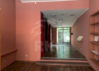 PHOTO-2020-05-18-17-00-31.jpg - Locale Commerciale Via Sant'Isaia 34a, Bologna (zona Centro Storico) - foto 3