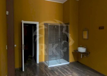 PHOTO-2020-05-18-17-00-32-1.jpg - Locale Commerciale Via Sant'Isaia 34a, Bologna (zona Centro Storico) - foto 4