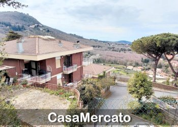 3.jpg - Trilocale Via Ovidio, Rocca di Papa - foto 2