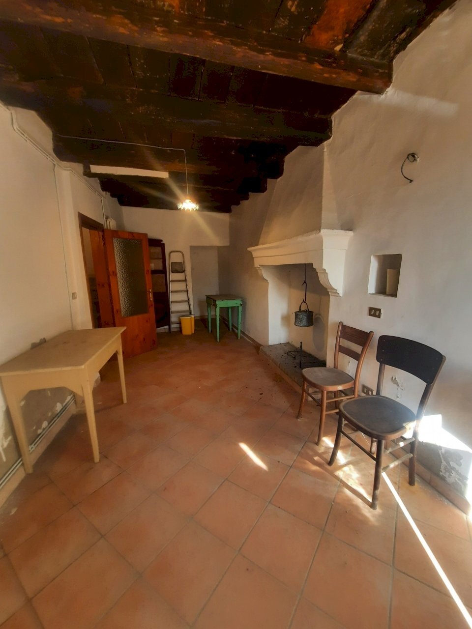 06 STORICA RESIDENZA NEL BORGO ANTICO DI RIPATRANS - Casa indipendente Ripatransone - foto 1