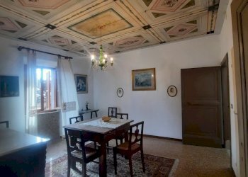 02 DIMORA STORICA CON AFFRESCHI RIPATRANSONE.j - Casa indipendente Ripatransone - foto 2