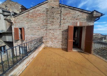 13 DIMORA STORICA CON AFFRESCHI RIPATRANSONE.j - Casa indipendente Ripatransone - foto 13