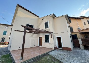 villa-fusca-vendita_5.JPG - Villa Via dei Landucci, Lucca - foto 2