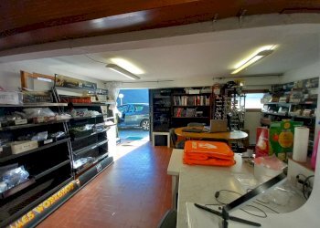 023 - Magazzino.jpg - Porzione di casa Avegno - foto 25