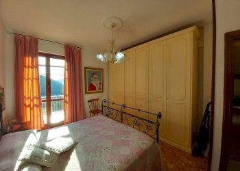 008 - Camerea.jpg - Portion of a house Avegno - photo 8