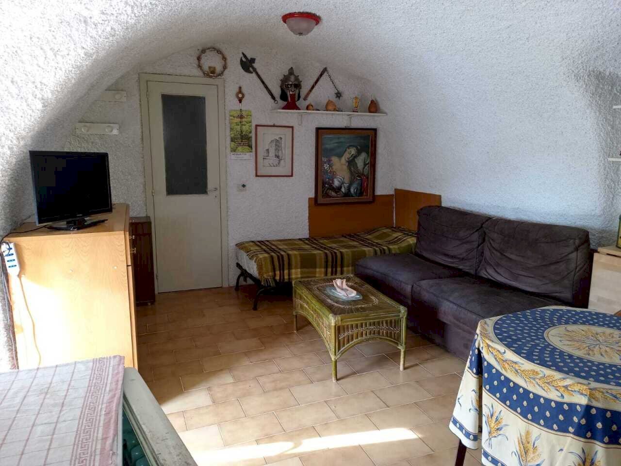 4.jpeg - Two-room apartment Via G. Ughetto 3, Ventimiglia - photo 1