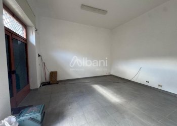 AFF81_Lerici_centro - fondo_commerciale _ufficio_c - Abbigliamento - Intimo Lerici - foto 8