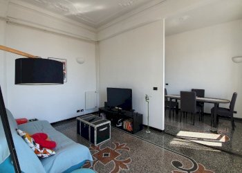 soggiorno tris appartamento via cantore sampierdar - Appartamento Via Cantore 30, Genova (zona Sampierdarena) - foto 6