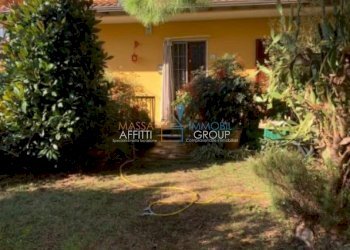1.jpg - Villa Via Quercioli 385, Massa - foto 1