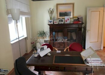 IMG_0038.JPG - Ufficio Largo Giacomo Matteotti 6, Massa - foto 4