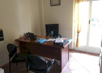 IMG_0034.JPG - Ufficio Largo Giacomo Matteotti 6, Massa - foto 8