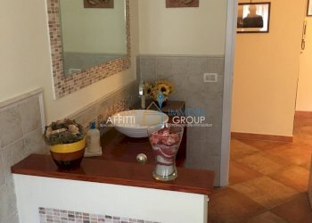 IMG_0041.JPG - Ufficio Largo Giacomo Matteotti 6, Massa - foto 10