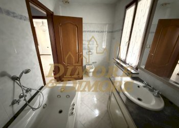 IMG_2754.JPG - Casa indipendente Via A. Fraccaroli 43, Baveno - foto 24