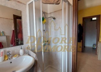 Bagno doccia.jpg - Four-room apartment Vogogna - photo 13