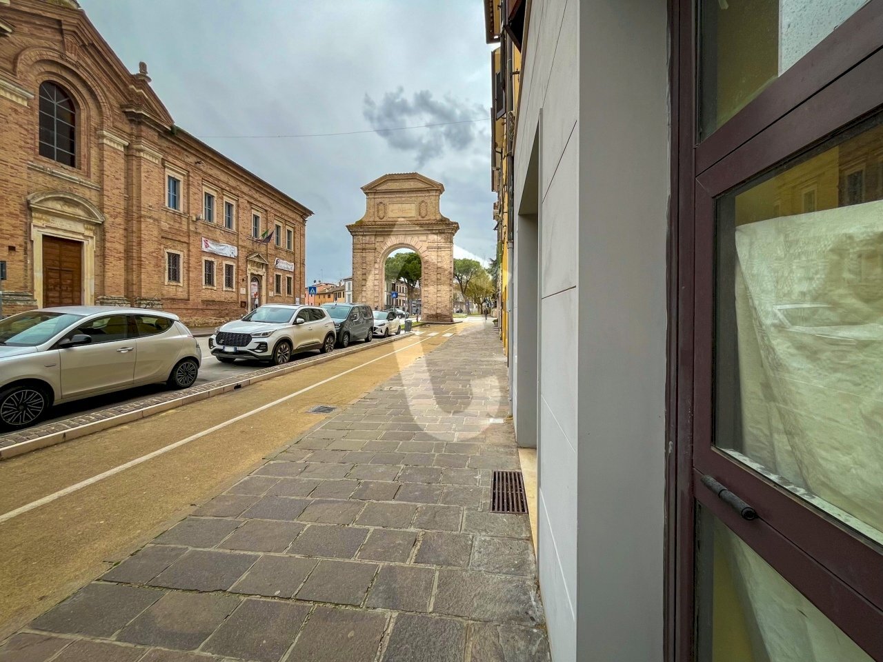 B84A63C5-BF48-421D-8C1C-05C4D284801B.jpeg - Locale Commerciale Jesi - foto 1