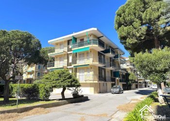 PALAZZINA - Bilocale Viale della Repubblica 91, Pietra Ligure - foto 1