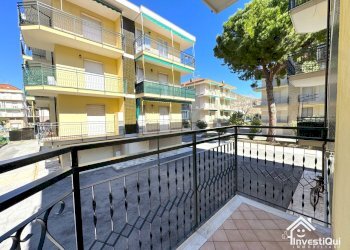 TERRAZZO - Bilocale Viale della Repubblica 91, Pietra Ligure - foto 18