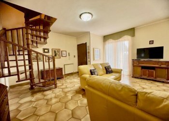 5.jpeg - Quadrilocale Via Leonardo Ferrulli 10, Guidonia Montecelio - foto 5