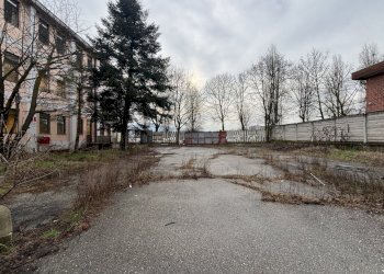 IMG_7079.JPG - Locale Commerciale Strada dell'Arrivore 25, Torino (zona Regio Parco) - foto 10