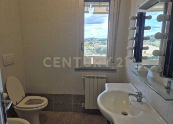 foto bagno piano primo 1.jpeg - Terratetto - Terracielo via fratelli matteini 9, Grosseto - foto 27