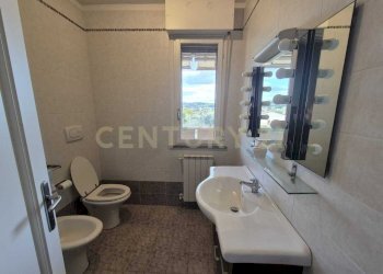 foto bagno piano primo 3.jpeg - Terratetto - Terracielo via fratelli matteini 9, Grosseto - foto 28