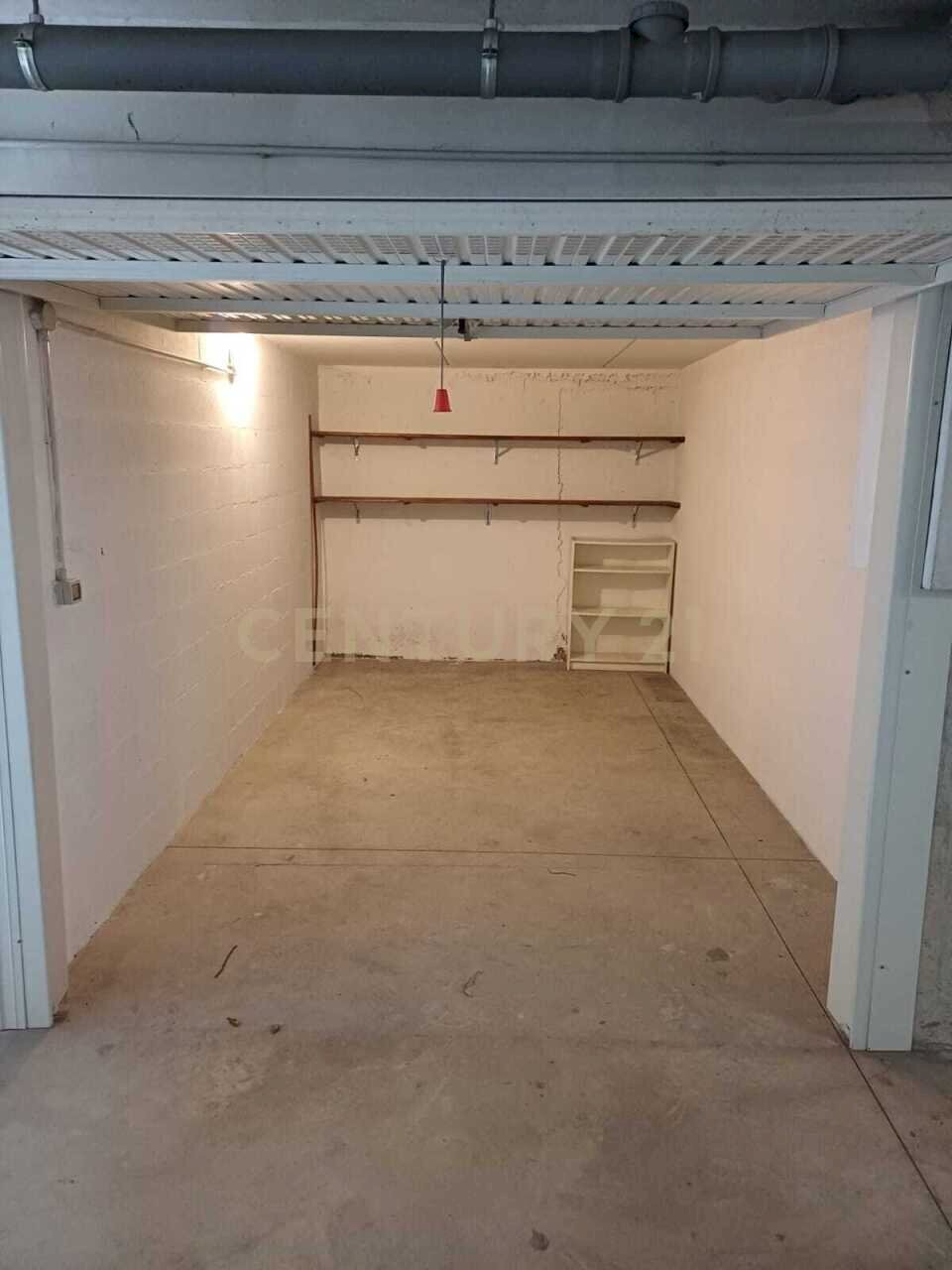 PHOTO-2026-04-01-16-21-05.jpg - Box Via Albere 17, Verona (zona Borgo Milano) - foto 3