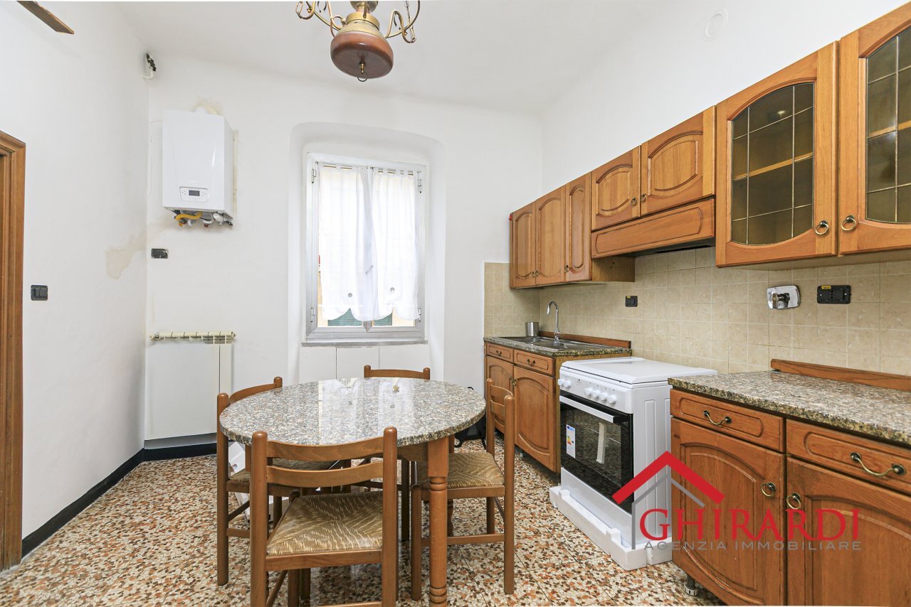 3.1 CUCINA.jpg - Appartamento Via Gaetano Donizetti 12, Genova (zona Sestri Ponente) - foto 1