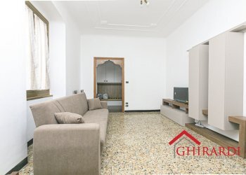 2.0 SOGGIORNO.jpg - Appartamento Via Gaetano Donizetti 12, Genova (zona Sestri Ponente) - foto 4