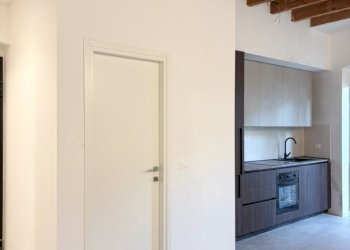 08 APT 1.jpg - Appartamento Via Chiaravagna 19, Genova (zona Sestri Ponente) - foto 3